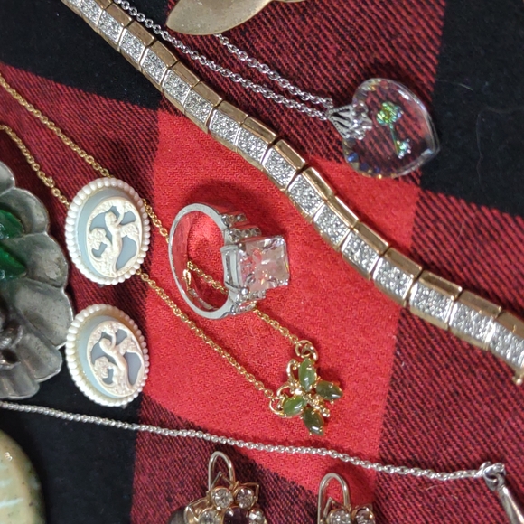 Vintage Jewelry Lot Signed Rhinestones Sterling Silver Glass Jade Unique Vintage - Picture 13 of 16